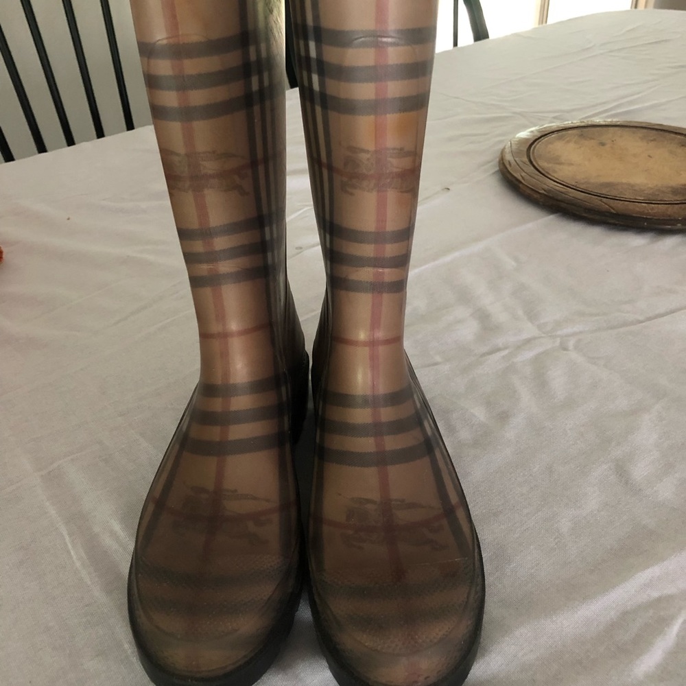 Burberry rain boots
